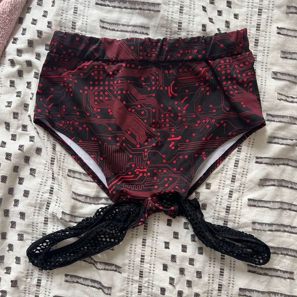 iHeartRaves fishnet garter bottoms